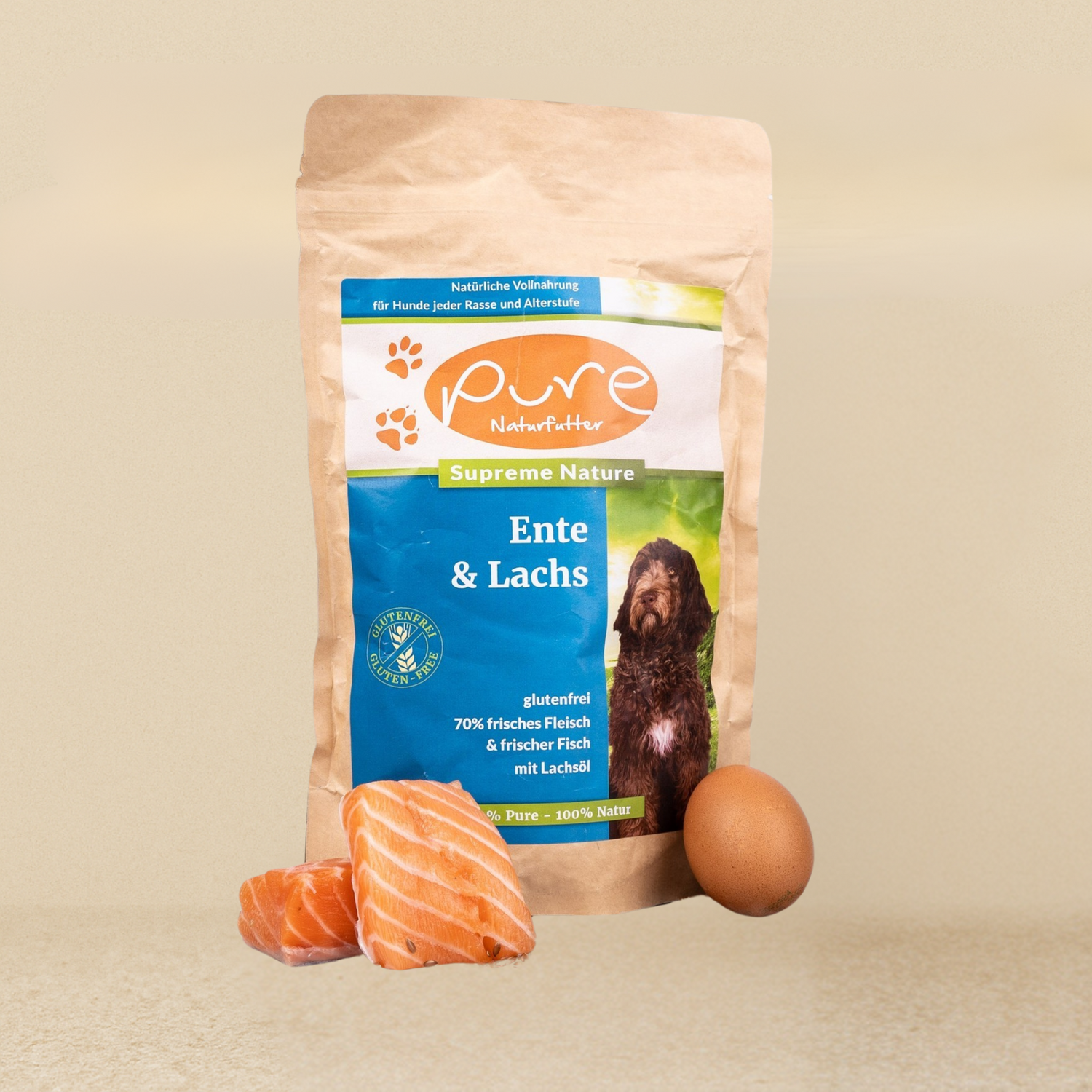 Natürliches Hund Trockenfutter aus hochwertigen Zutaten für gesunde Hunde